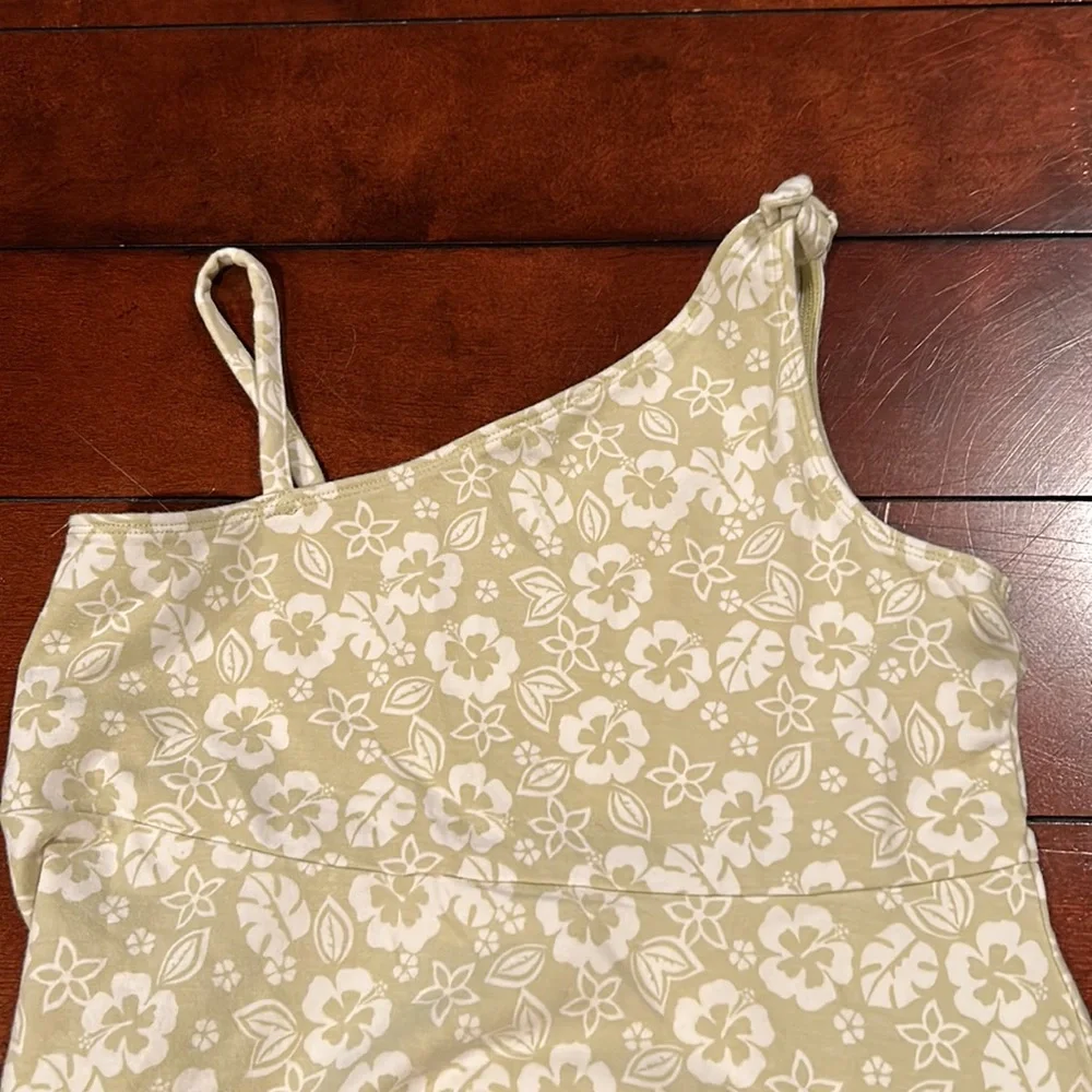 Gymboree Beach Shack Green Hibiscus Floral One Shoulder Dress size 9 small spots